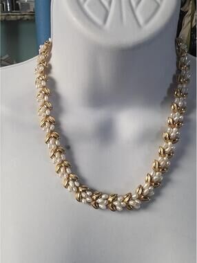 Rare Vintage Natural Pearls And Goldtone Necklace 18".luxury Oldmoney